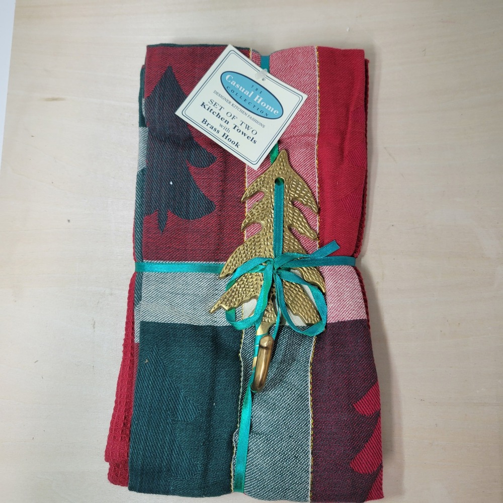 Casual Home Christmas Kitchen Towel Set of 2 Buffalo Plaid‎ Tree Hook New